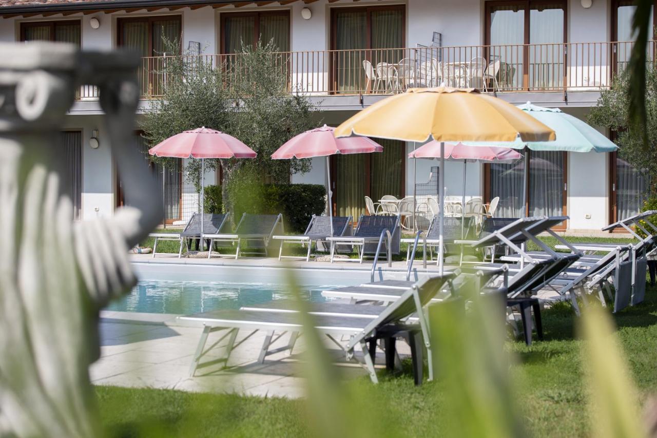 Residence Molino - Holiday Apartments Manerba del Garda Bagian luar foto