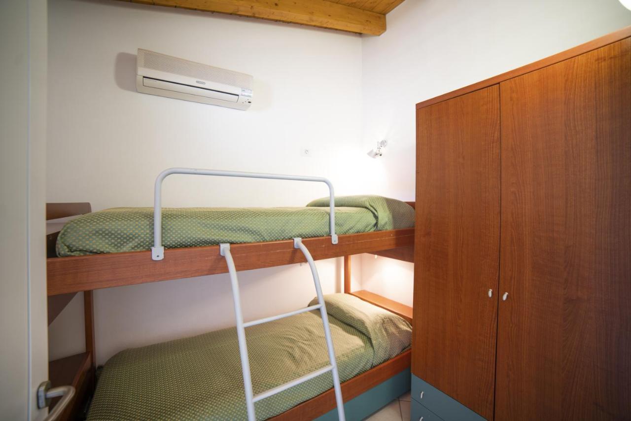 Residence Molino - Holiday Apartments Manerba del Garda Bagian luar foto