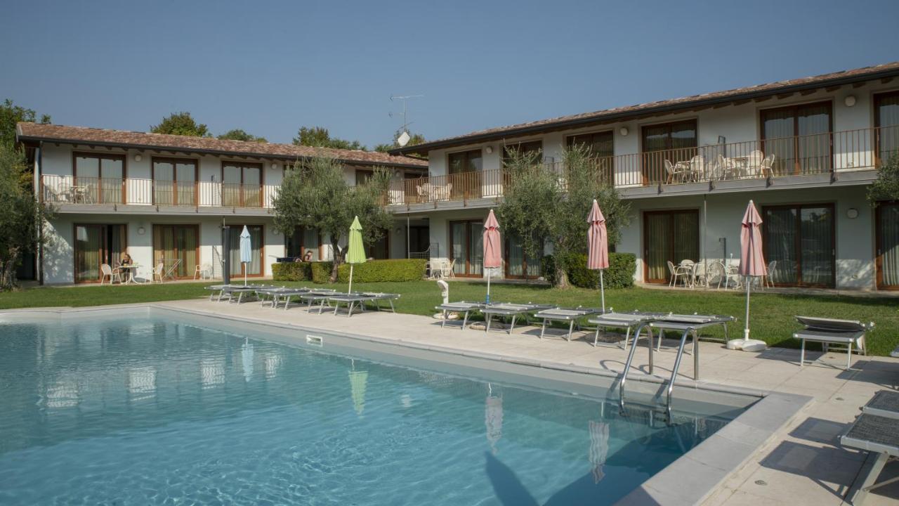 Residence Molino - Holiday Apartments Manerba del Garda Bagian luar foto