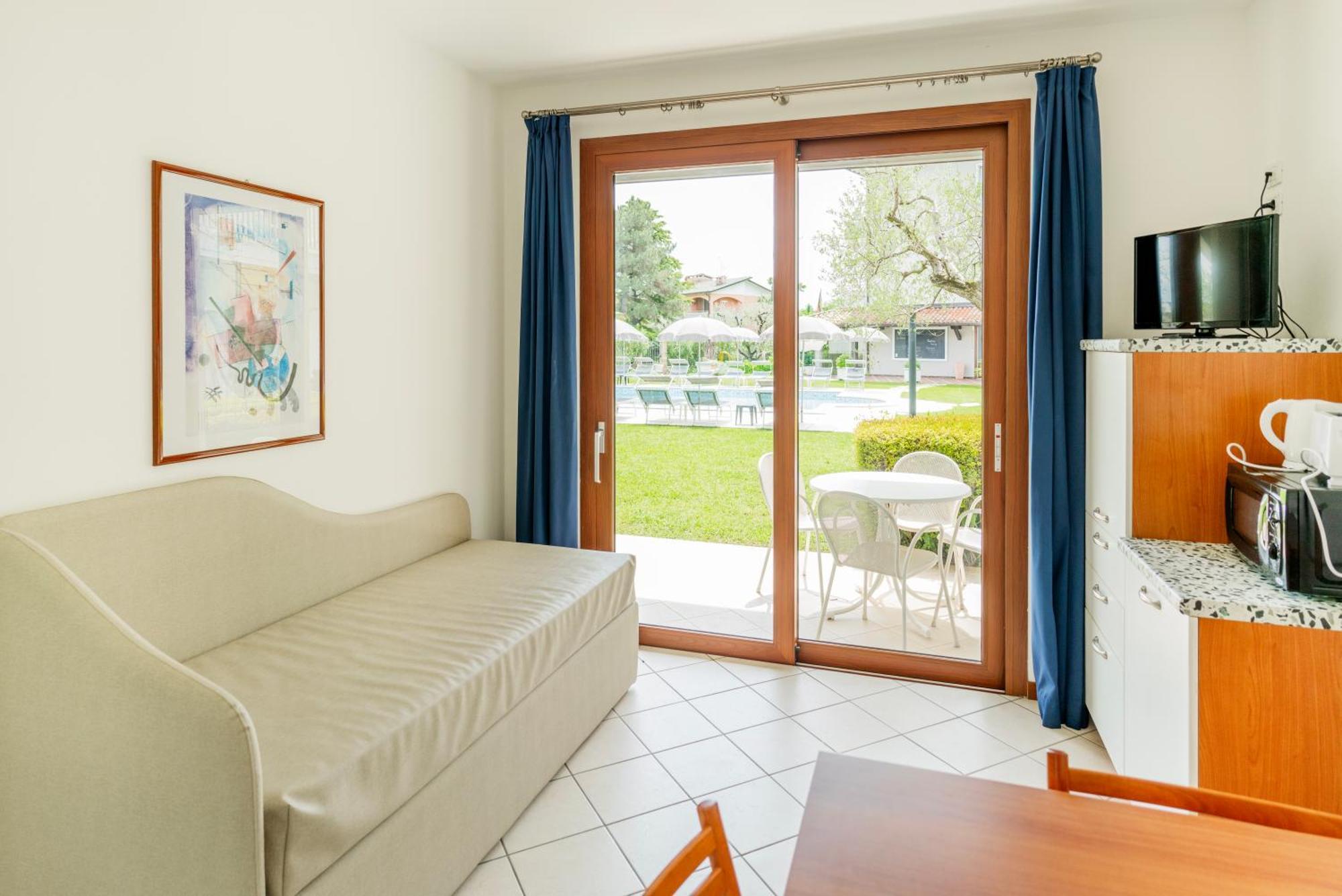 Residence Molino - Holiday Apartments Manerba del Garda Bagian luar foto