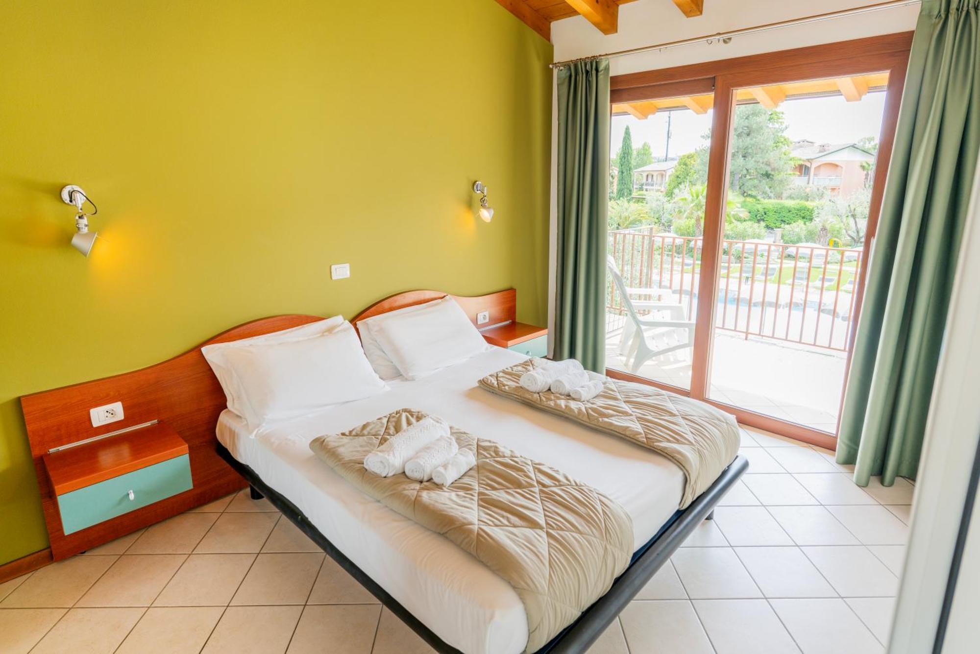 Residence Molino - Holiday Apartments Manerba del Garda Bagian luar foto