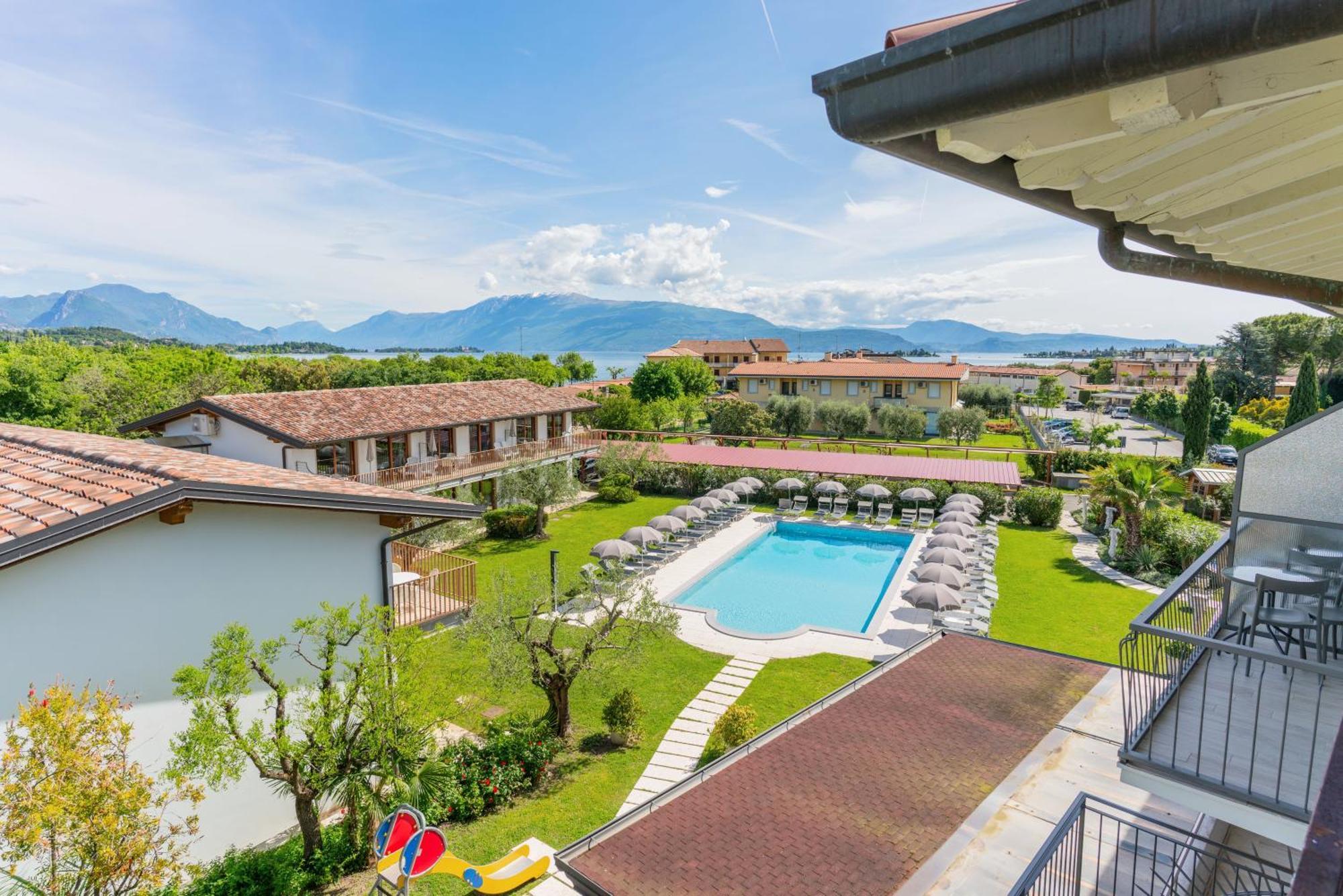 Residence Molino - Holiday Apartments Manerba del Garda Bagian luar foto