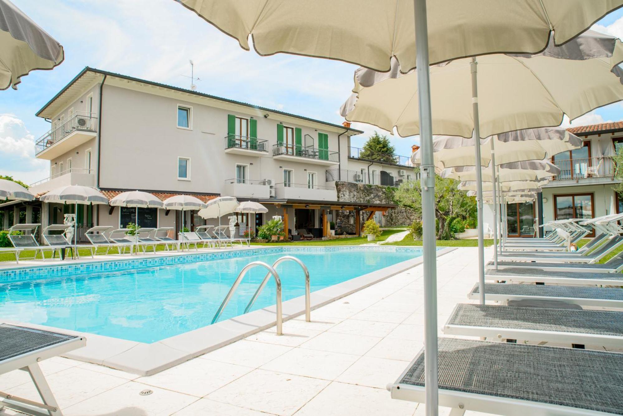 Residence Molino - Holiday Apartments Manerba del Garda Bagian luar foto